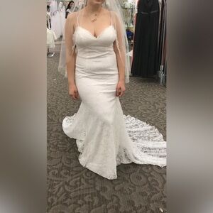 Ivory backless wedding dress 👰‍♀️